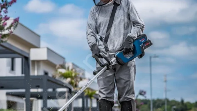 Bosch Professional GRT 18V-33 Akülü Kenar Kesme Makinesi (Akü Şarj Hariç) - 06008D0000